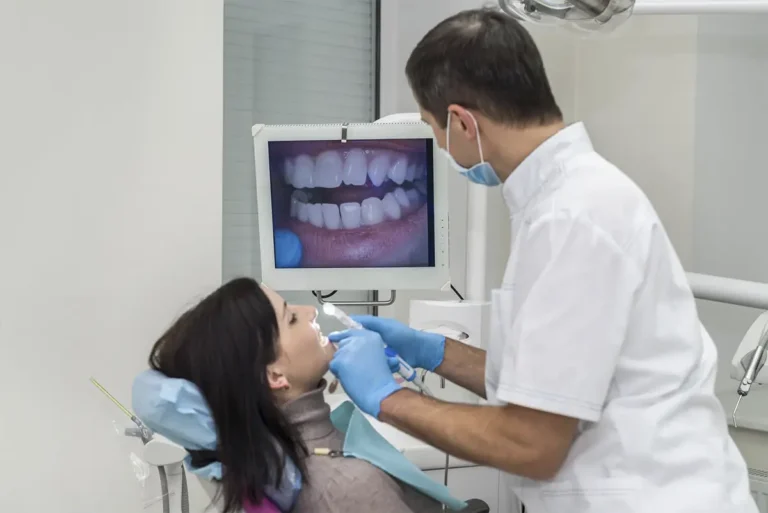 Dentist in Myrtle Beach, SC using Intraoral Cameras Tech for dental service